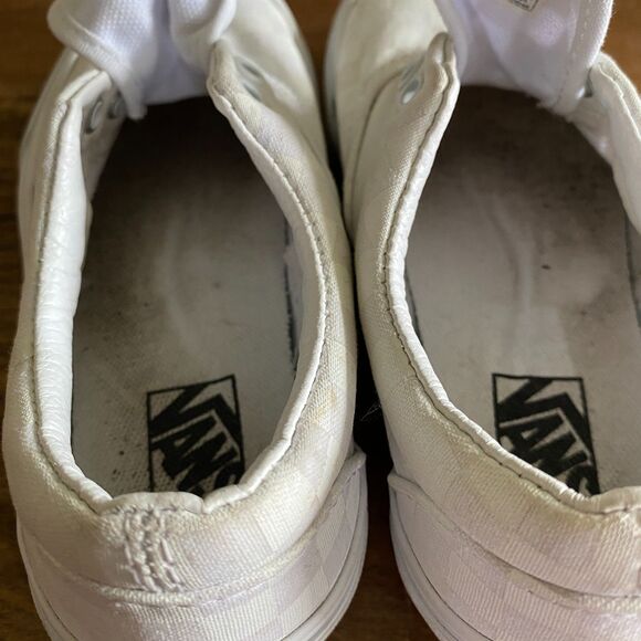 Vans White Checkered Lace-Up Sneakers Youth 1 - Picture 7 of 13